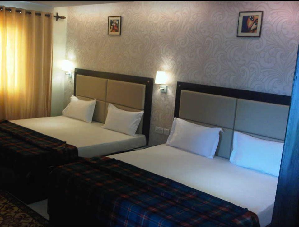 Hotel Swagat Palace Bhiwadi Exteriör bild