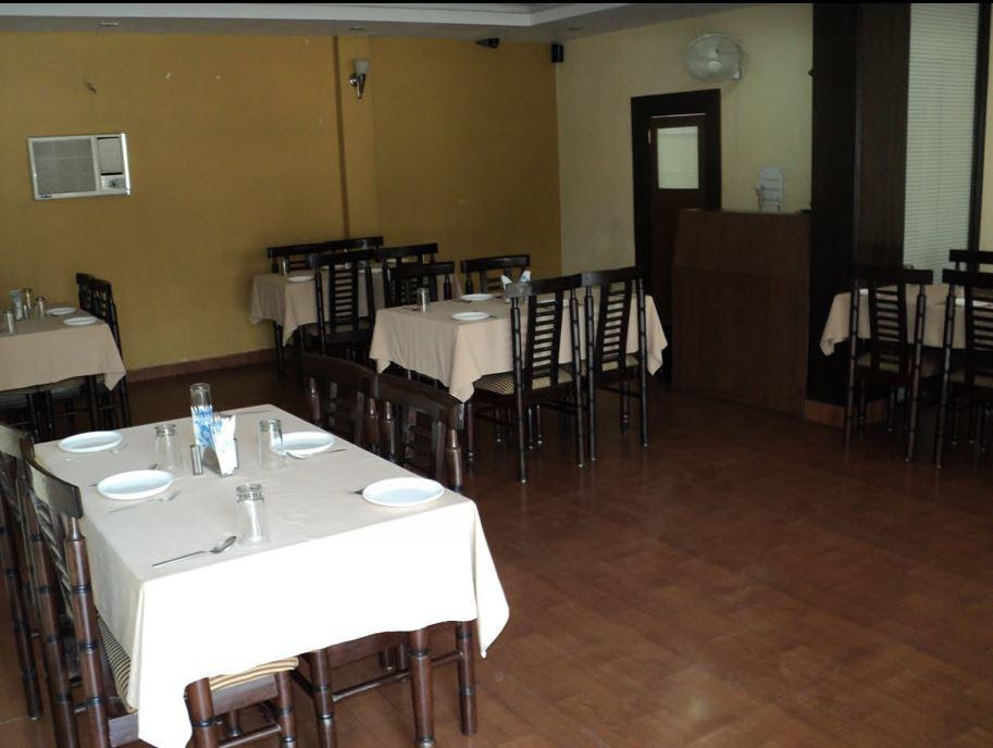 Hotel Swagat Palace Bhiwadi Exteriör bild
